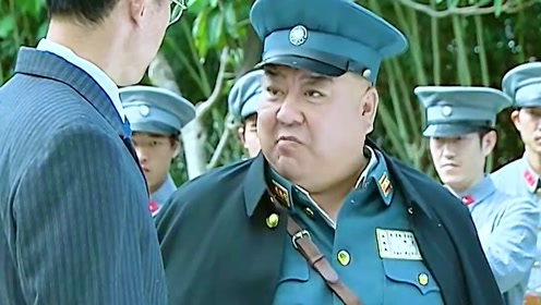 冯司令把日本旗打下来,要他们交出杀害孩子的凶手!