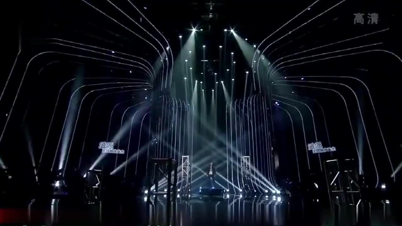 歌狂:昔日摇滚唱将吴铁花重返舞台,一首《北京北京》,嗨翻全场