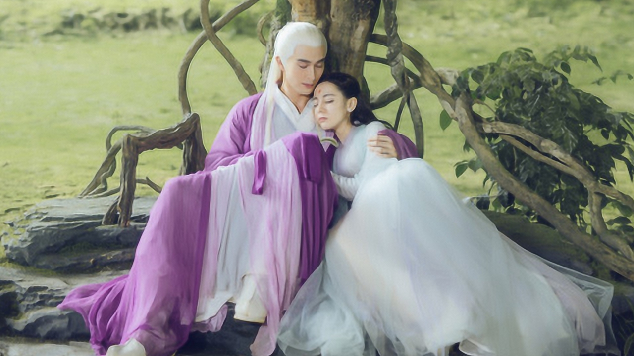 《枕上书》凤九帝君终于同框了 穿情侣装深情对视一眼万年_高清1080p