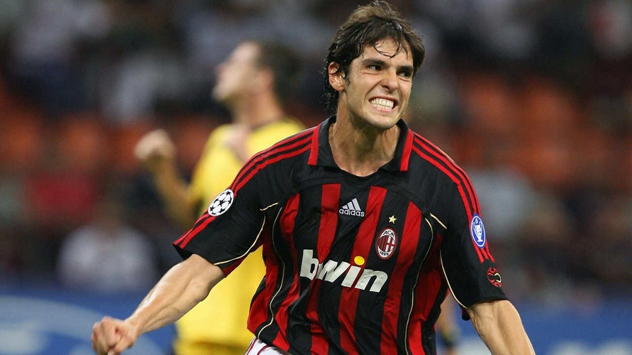 青葱少年时红黑足球梦 难忘卡卡欧冠留下那如风般回忆