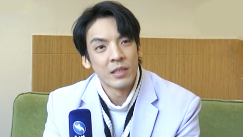 洪浚嘉上家乡春晚,衣锦还乡超骄傲