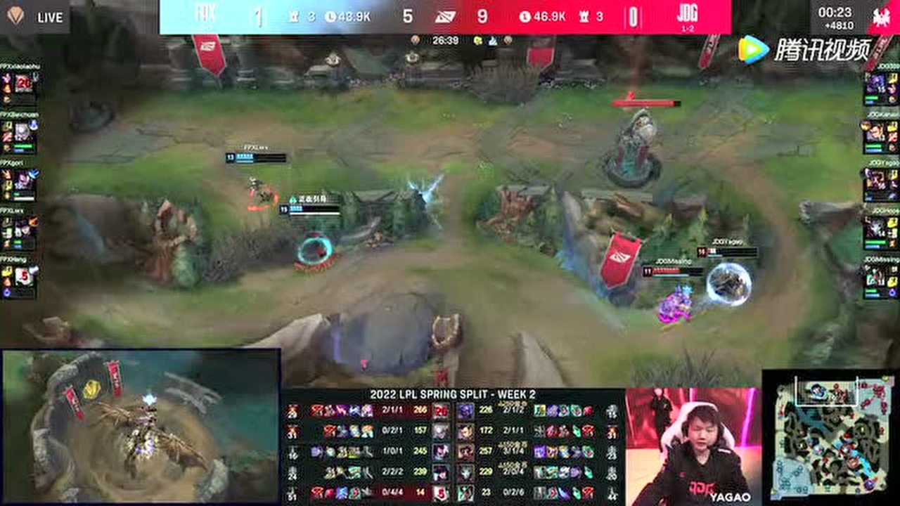 JDG草丛突然杀出 LWX极致拉扯险些反杀维克托