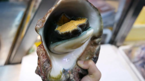 脸一样大的海蜗牛 整个做成料理 日本街头美食