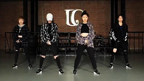 帅气美女舞蹈翻跳张艺兴《sheep》集体为小绵羊打call,帅气十足