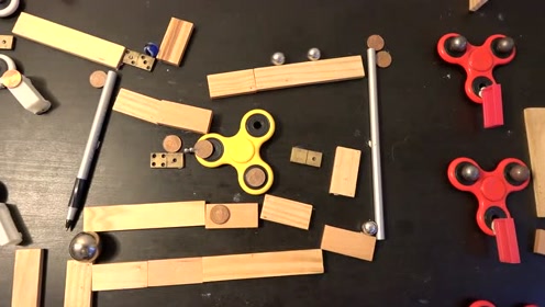 fidget spinner指尖脱陀螺花式玩法,考验的是耐心和智慧!