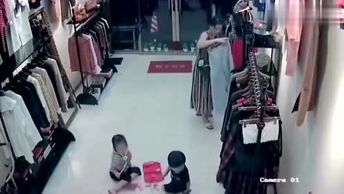 女子去服装店 腾讯视频