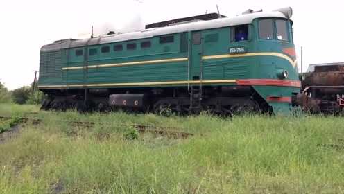 0:01:22"老东风"东风型内燃机车的原型-te3型内燃机车,你见过吗?