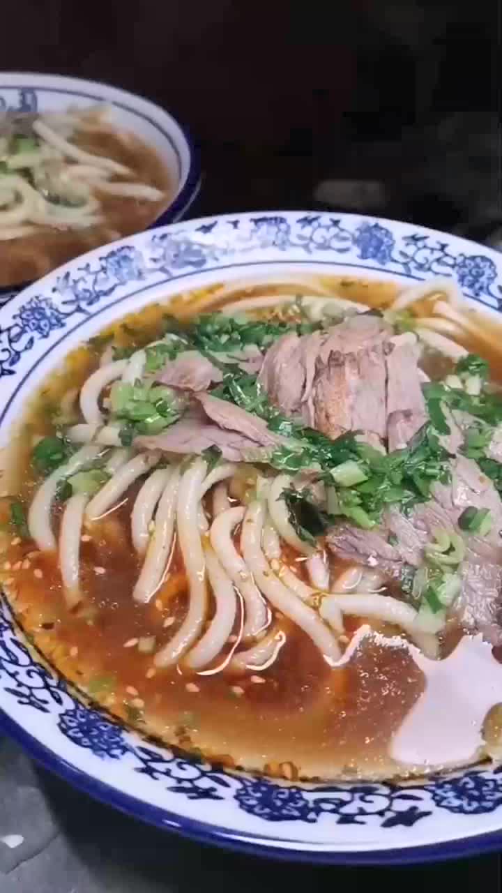 特别鲜的牛汤饸烙面