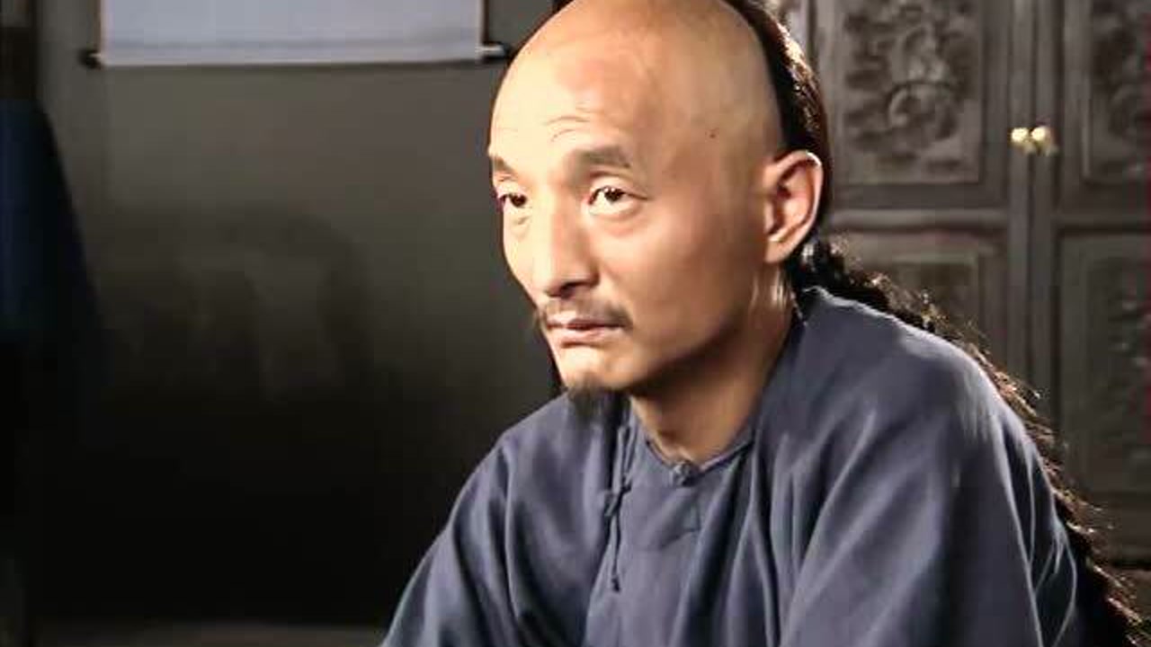 普道昭当上二品侍郎追查藏银,弄的朝局动荡人人自危,真过瘾