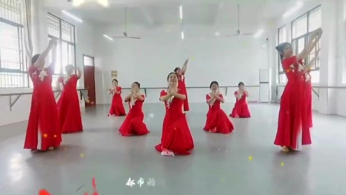 灯火里的中国扇子舞蹈 腾讯视频