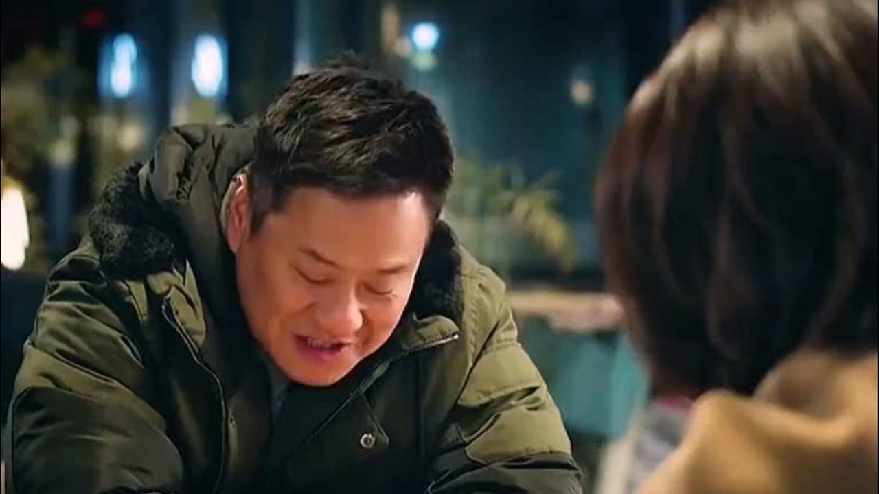 一碗面卖50,富婆爱上小伙片段.