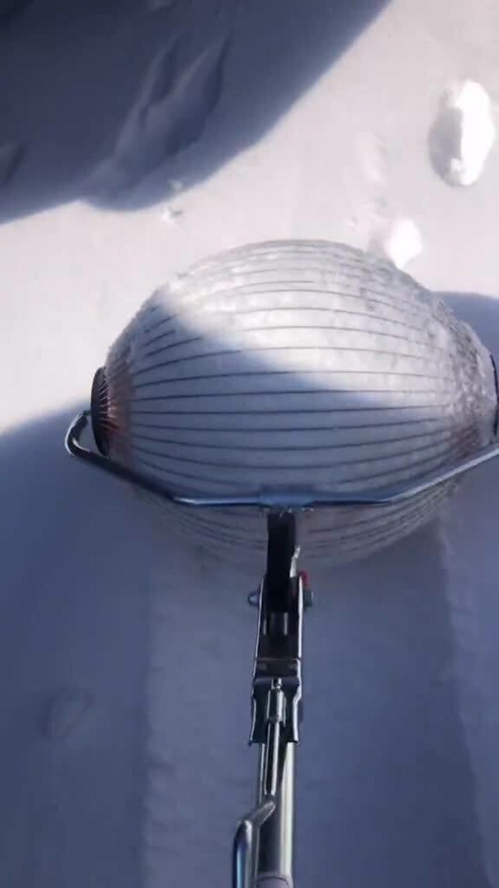 雪球越滚越大了,这是要推去哪啊