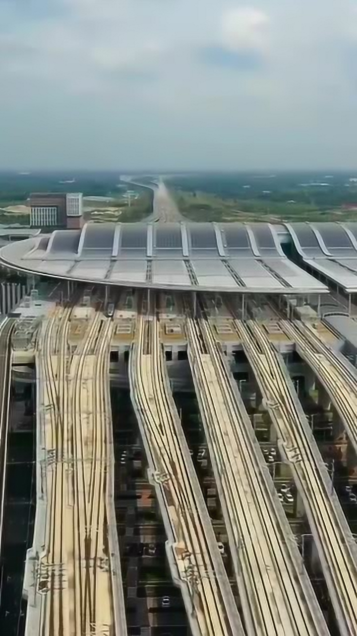 雄安最大高铁站图片图片