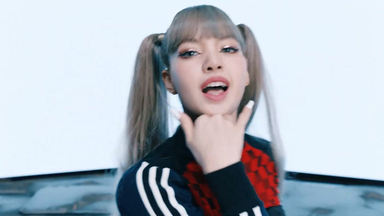 lisa新曲《money》舞蹈版mv公开,辣丽莎跳舞太好看了