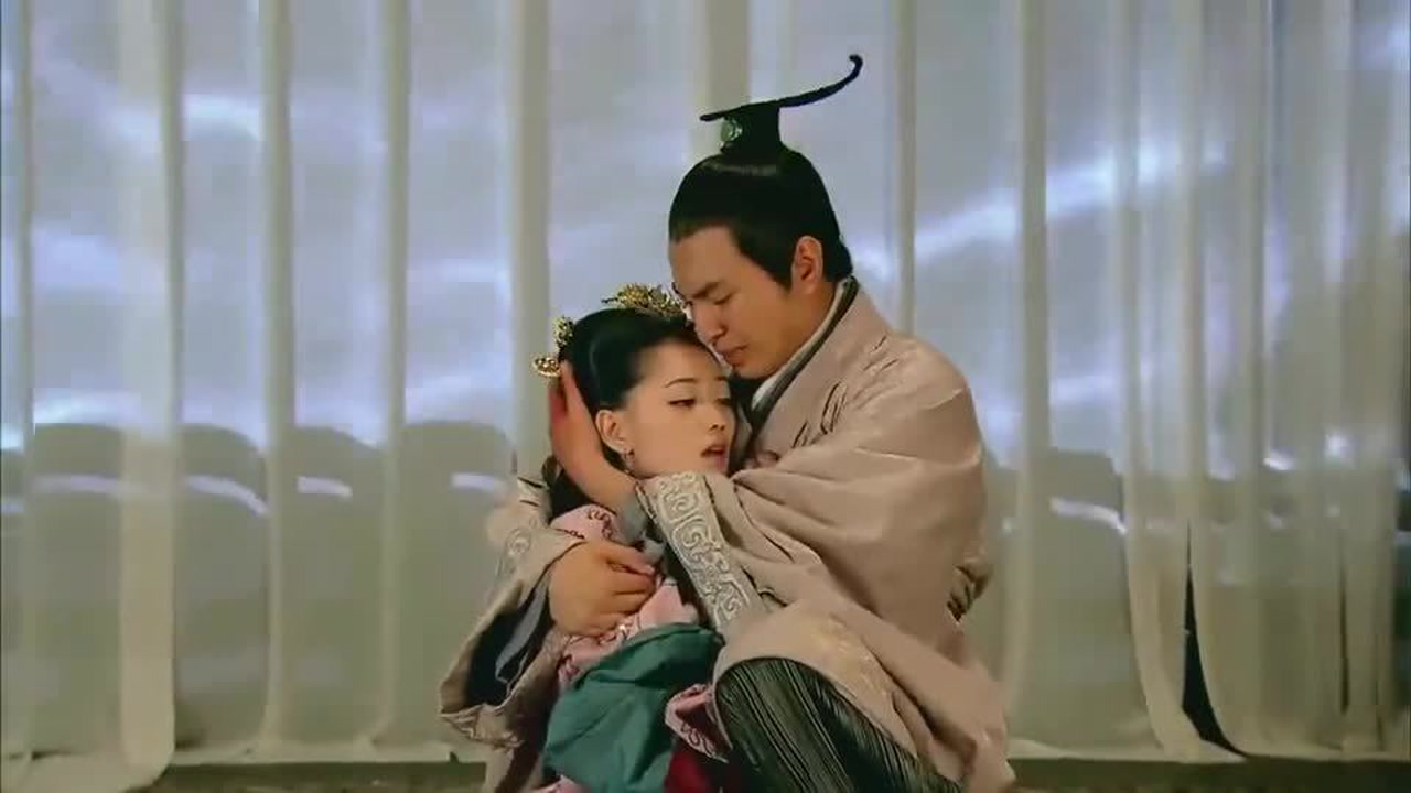 精彩视频:妻子为兵符丧命,吕禄抱着妻子痛哭,太心酸了