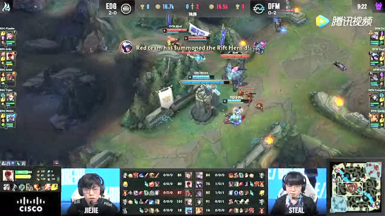 Scout遇无妄之灾中草被秒 野区阵亡两人EDG节奏逆风