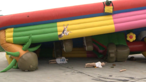 大风真的能掀翻充气城堡压死孩子吗?