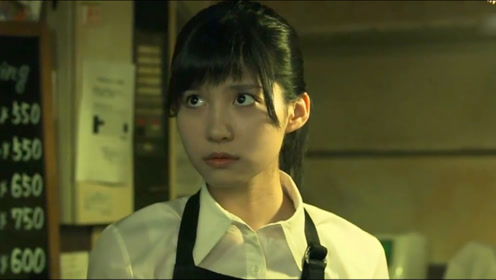 《akb恐怖夜:报恩》女孩救了一个轻生的女人,恐怖的事情不断