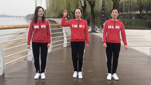 脚下像安了弹簧0:00:39双人对跳《鬼步舞40步》自由舞步像弹簧在震动!