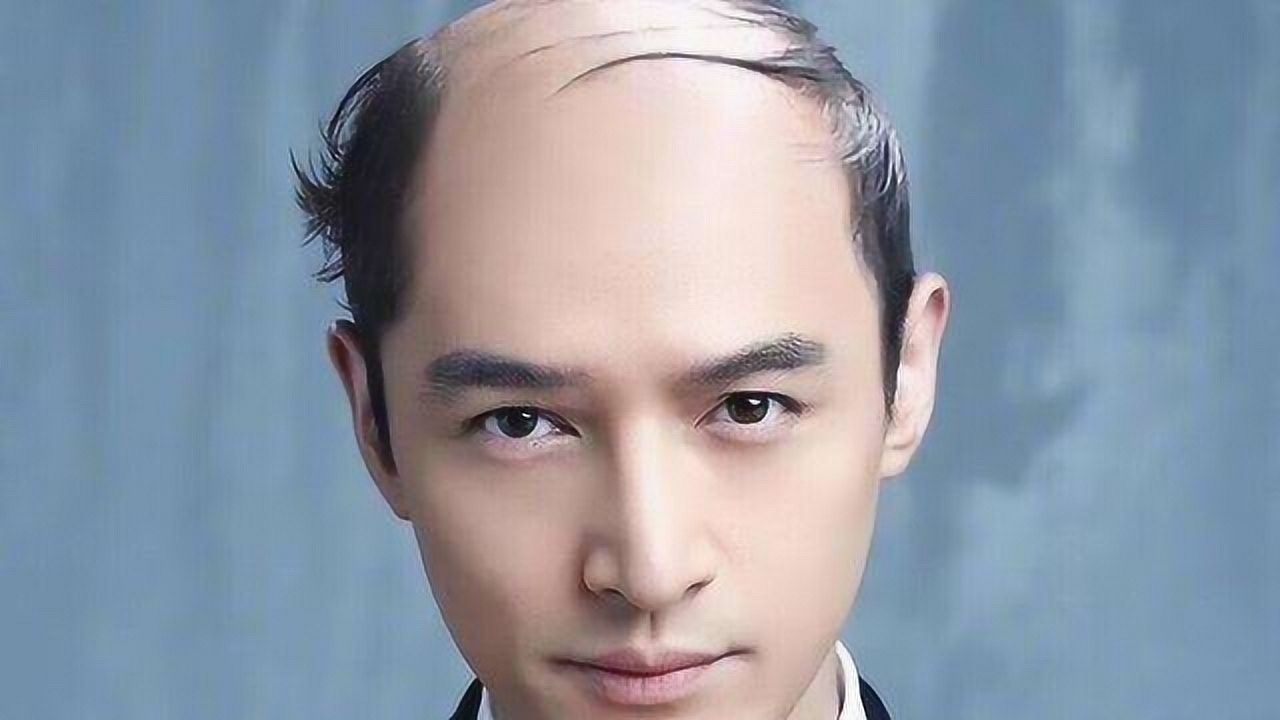 明星剃光头,刘德华没感觉,吴京太嫩,看到胡歌忍不住笑了