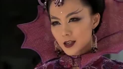 活佛济公:蜘蛛精大战绿姬,坏人还让蜘蛛精向她赔罪,糊涂呀