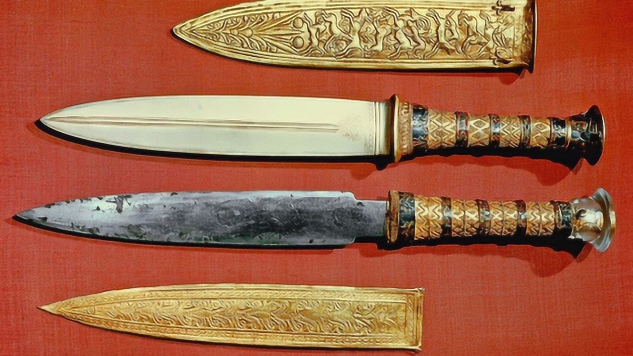 埃及法老墓惊现神秘匕首,3300年不生锈,专家:这是天外来物!