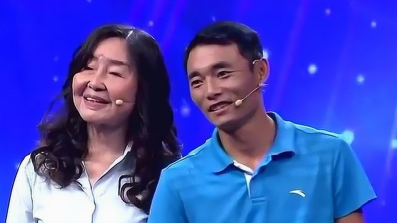 有请主角儿-年轻妻子一夜变老,青梅竹马的丈夫仍不离不弃!