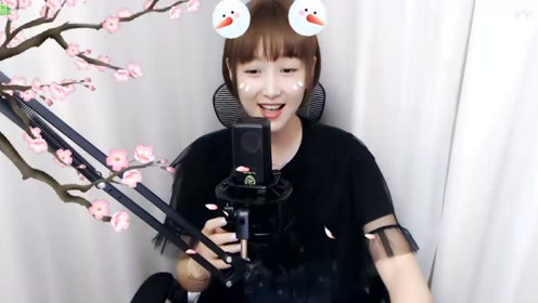 美女独唱十唱裙钗女一首民谣歌曲声音好听确实经典