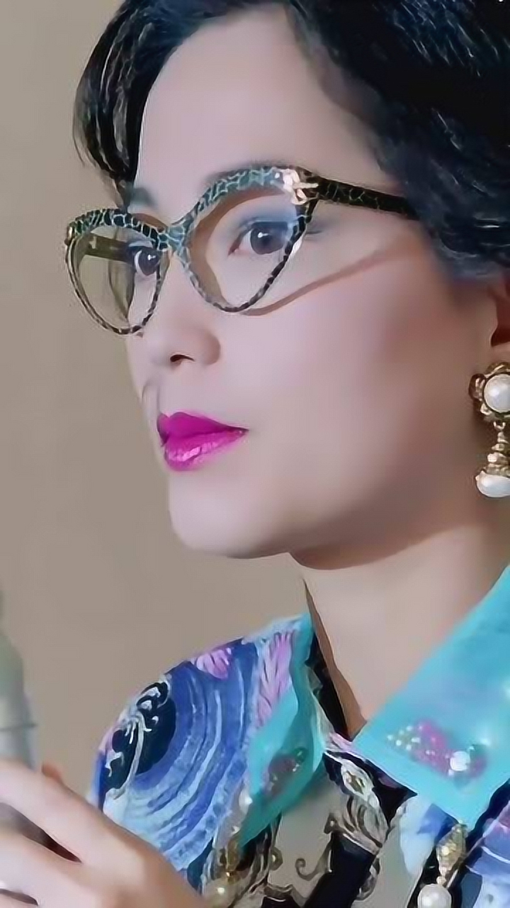 苑琼丹,风华绝代的石榴姐,原来是这么美的!