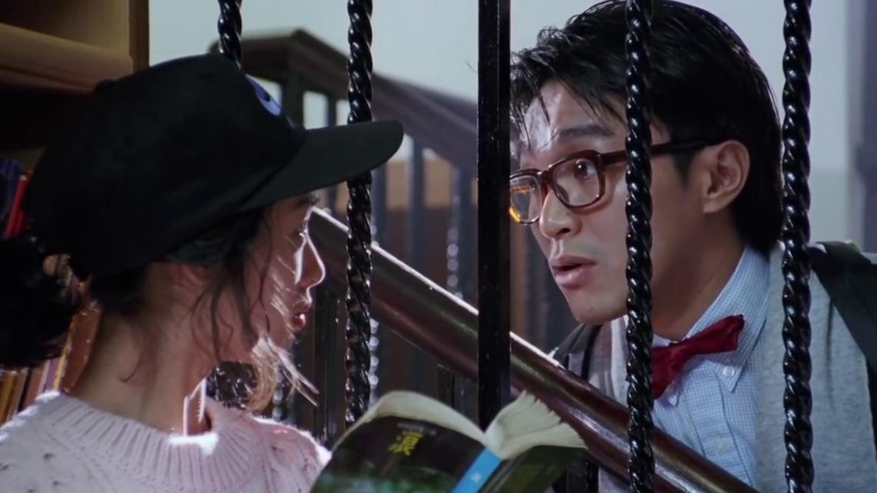 逃学威龙2:撩妹高手星爷,见到朱茵第一眼,就深深的吸引了她