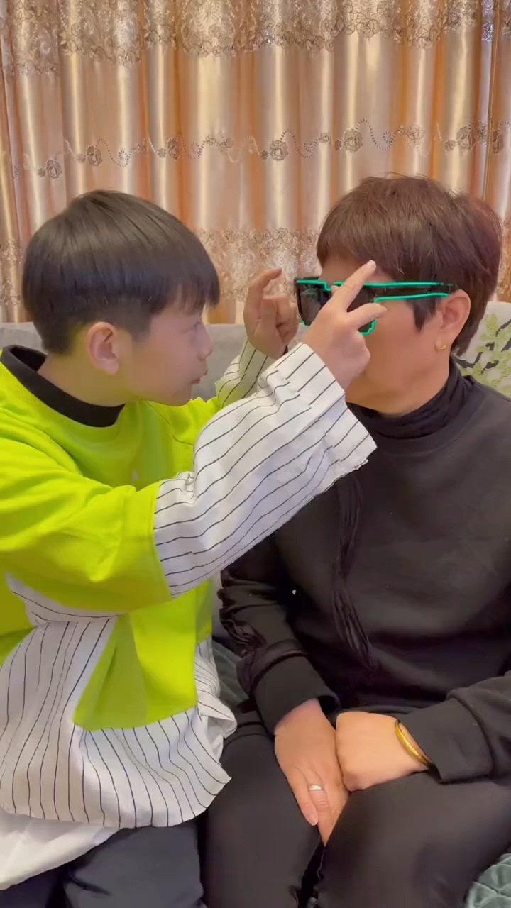 典典的卑微生活