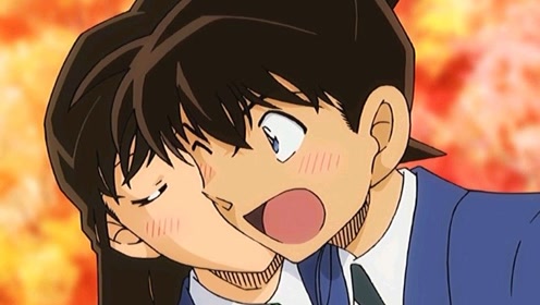 名侦探柯南 #动漫 #毛利兰 #工藤新一 兰对新一的世纪之吻,也太甜