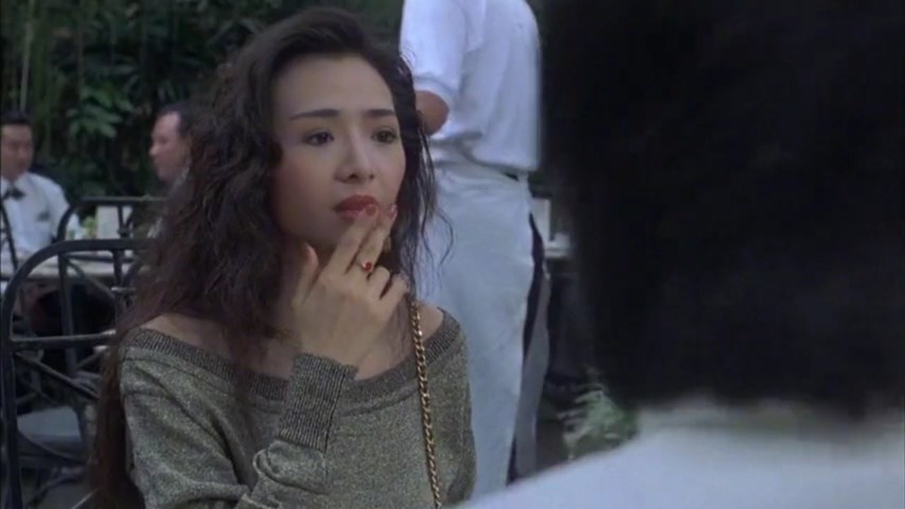 好剧:星爷和叶子楣约会,成为全场焦点,都羡慕他的女朋友
