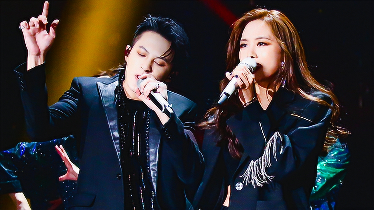 终于听到《处处吻》现场版!檀健次王霏霏贴身热舞燃炸了