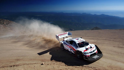 汽车拉力漂移过头冲出赛道,看驾驶员如何自救,太刺激了!