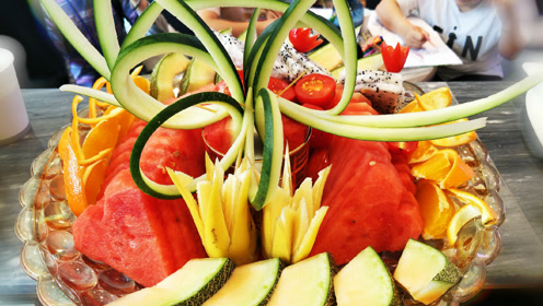 上传者:晚起的虫时 间:2019-04-27ktv西瓜果盘教学,简单易学,快get