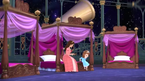 小公主苏菲亚: 妈妈看到苏菲亚独自在房间,开口安慰她