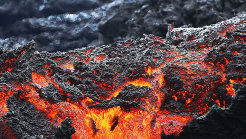 将鸡蛋放入岩浆中,一秒"开花"