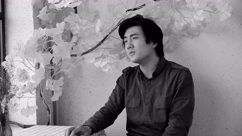 天籁童声马子跃长大成人,气质忧郁清唱岛歌!