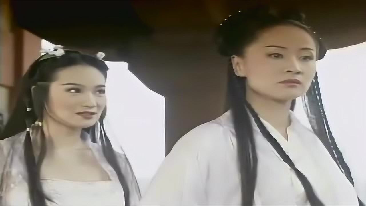 邀月出关,怜星和丫鬟一样跪地迎接,可能不是邀月亲妹