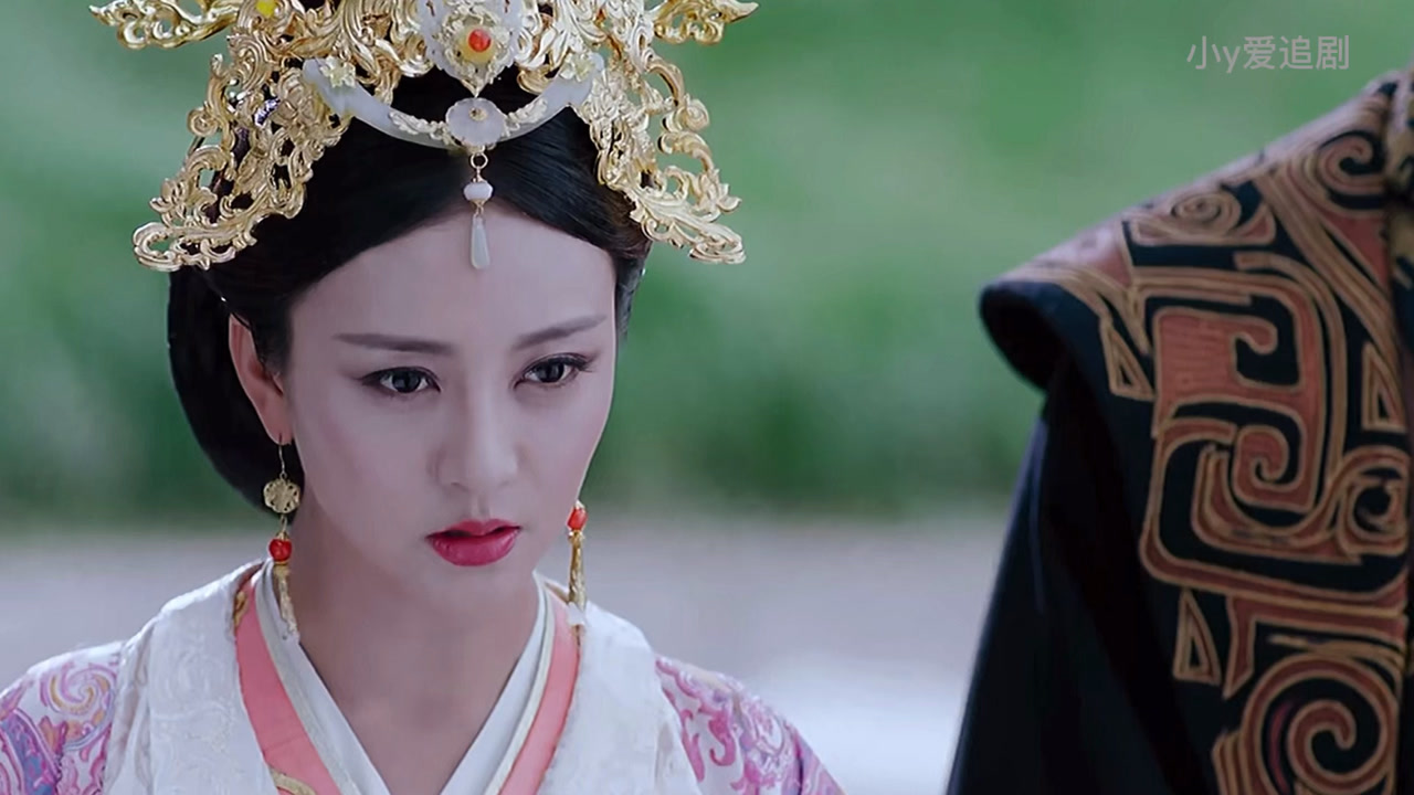 皇上娶了个刺客当皇后,一言不合就拔刀,根本没人管得了,简直太帅了