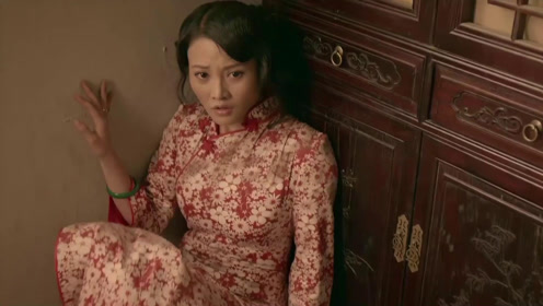 烈火凤凰:丈夫无能,眼睁睁看着鬼子欺负媳妇,不敢反抗!