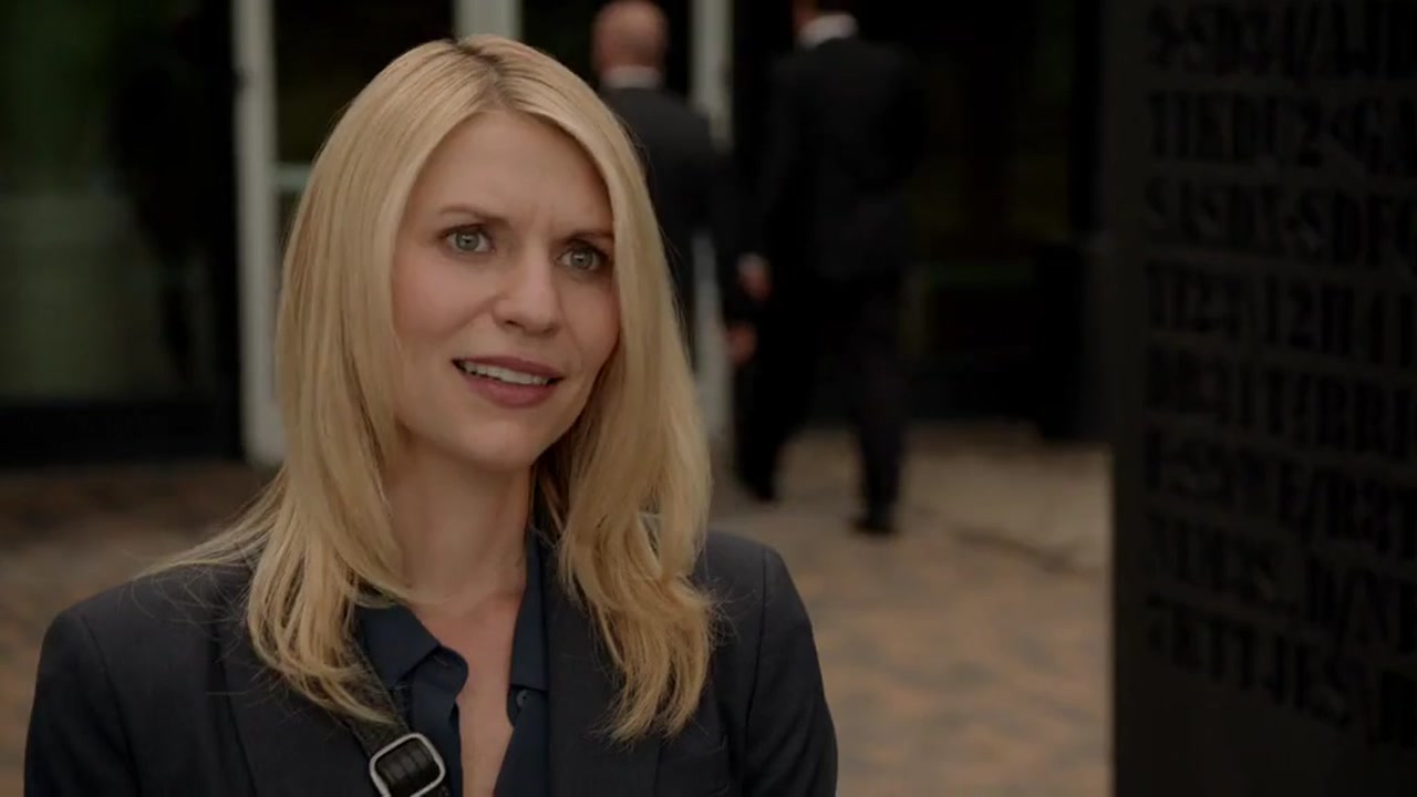 国土安全:卡莉与布洛迪相见,布洛迪十分震惊,二人握手言和