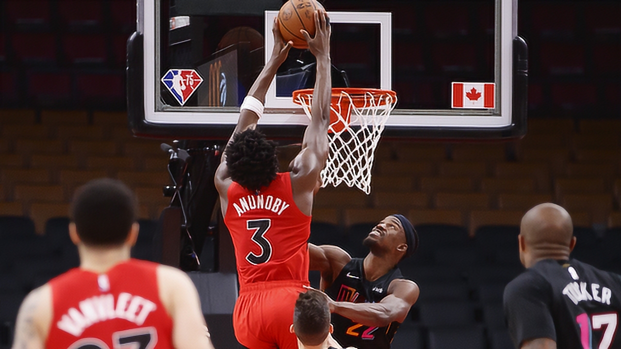 【原声】2日NBA十佳球 保罗压哨抛投阿奴诺比暴力隔扣德罗赞