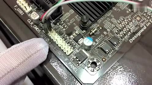 技嘉主板前置跳线插法