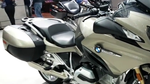 2018款宝马r1200rt巡航摩托车,售价约28万,你心动了吗?