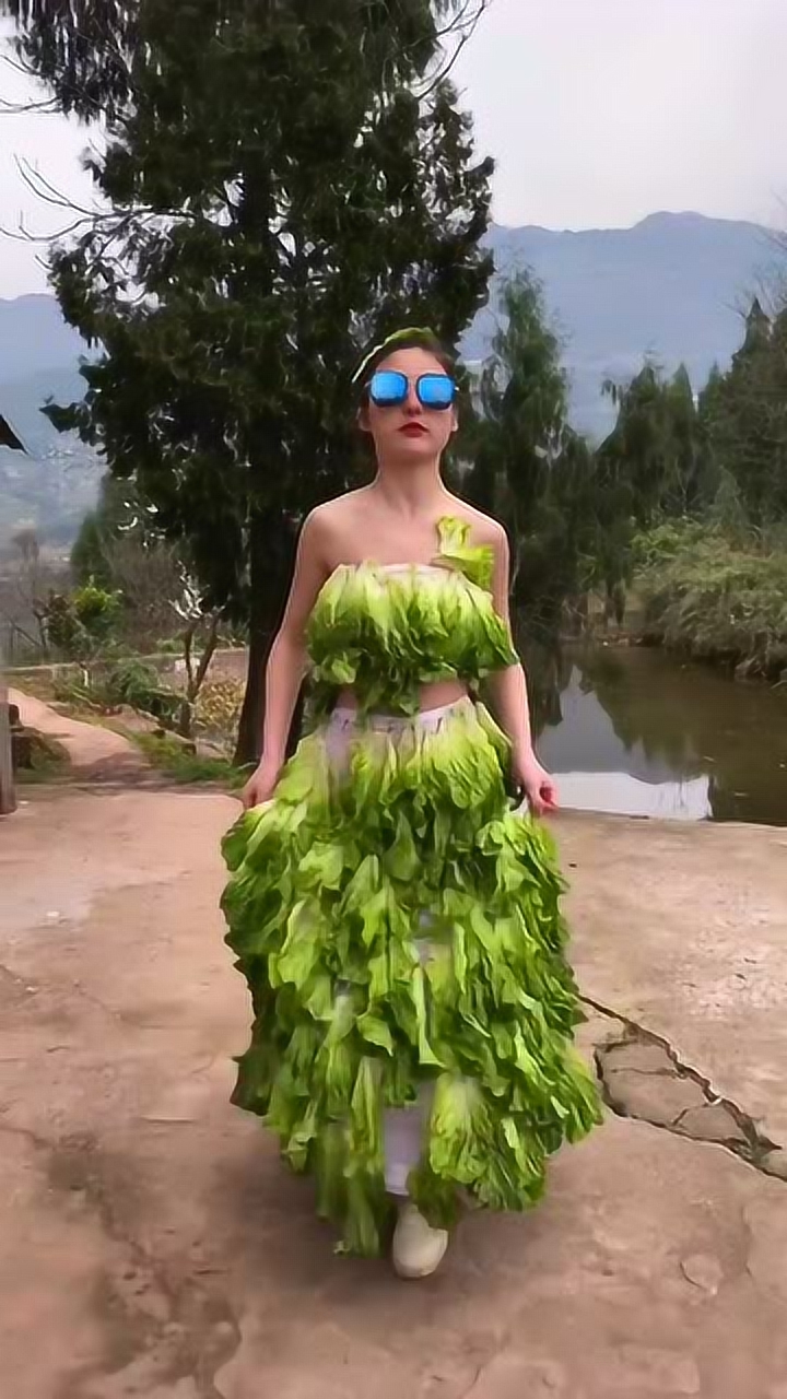 蔬菜穿身上,犹如在走秀