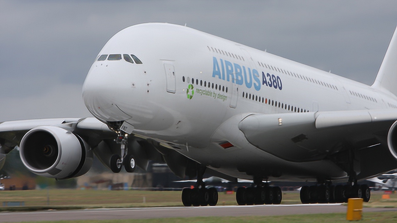 能载800人的超级大飞机,如今早已过时停产,中国何时能造出来