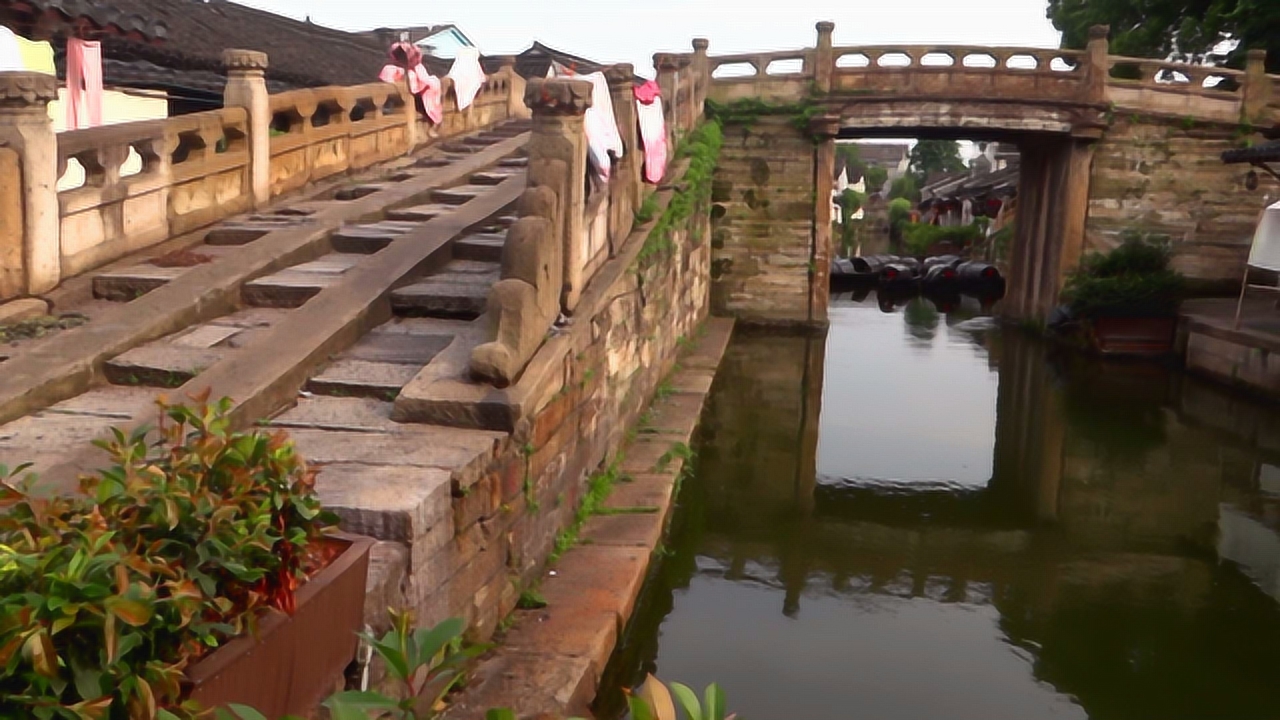绍兴-八字桥直街游记.最古老的立交桥,八字桥,典型的江南水乡