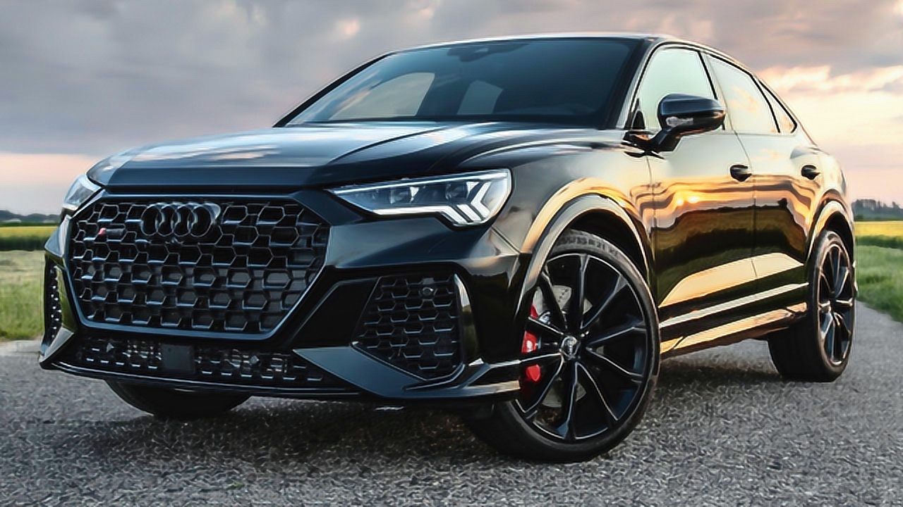 2021款奥迪rsq3,大灯开启的瞬间,还要什么奔驰gla?